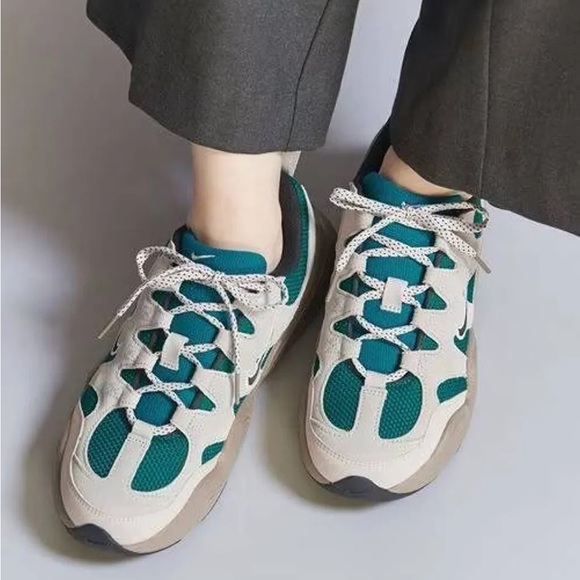 Nike W Tech Hera LT Orewood Brown Black Women's Size 6-10 [DR9761 110] - Picture 2 of 14